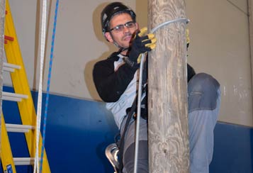 Simulador poste madera